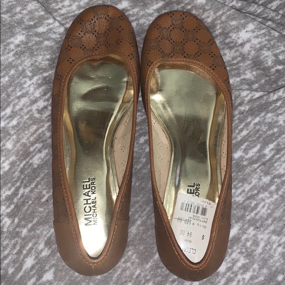 Micheal Kors flats